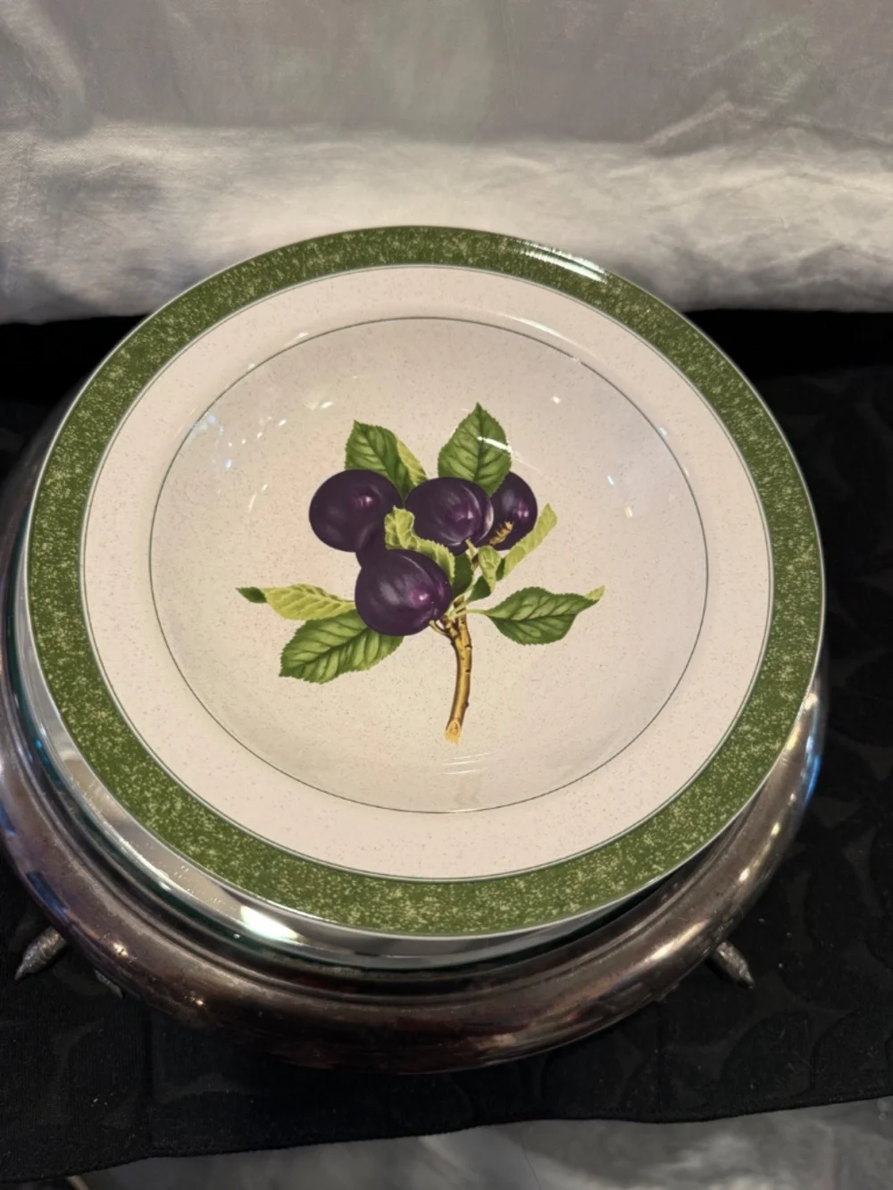 Vintage service for  4 fruit delight collection by Christopher Stuart Y2225